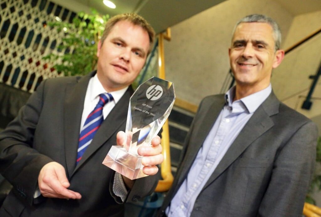 Hewlett-Packard awards 2014 UK and Ireland Print Partner of The Year to Datapac - Post Image