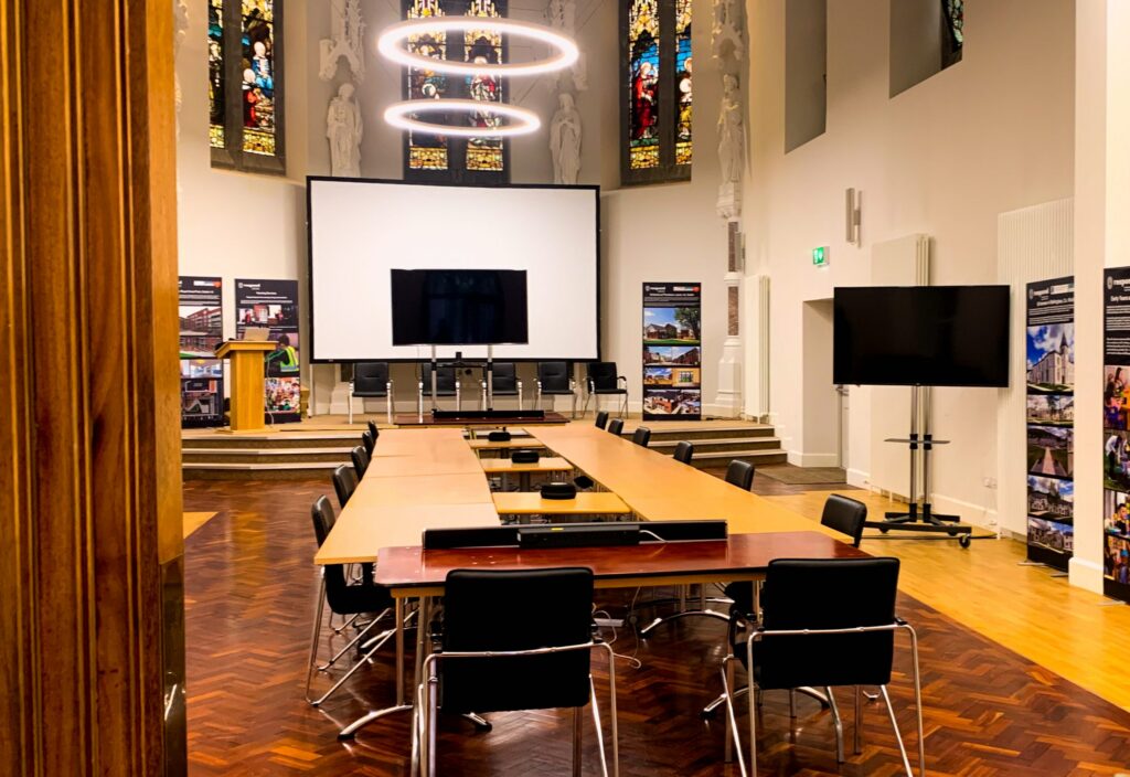 Datapac Hybrid Conferencing provides Innovative Collaboration in a Hybrid World - Post Image